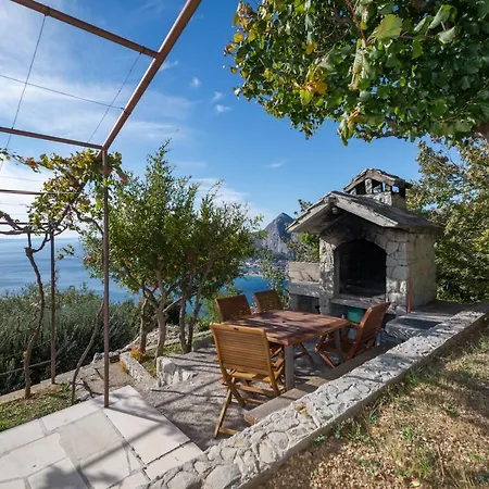 Pikolo Apartments Omis Tice Exterior foto