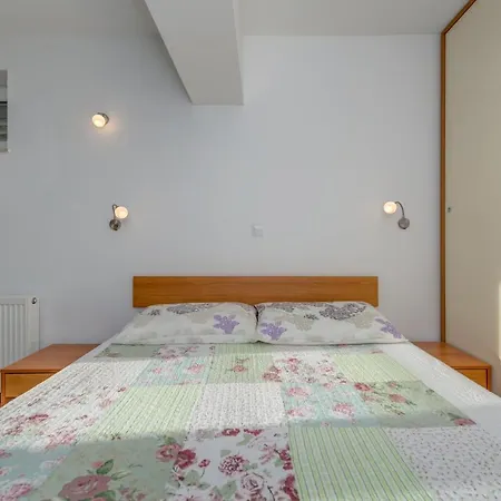 Pikolo Apartments Omis Tice Exterior foto