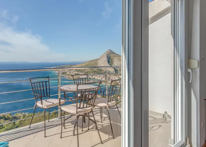 Pikolo Apartments Omis