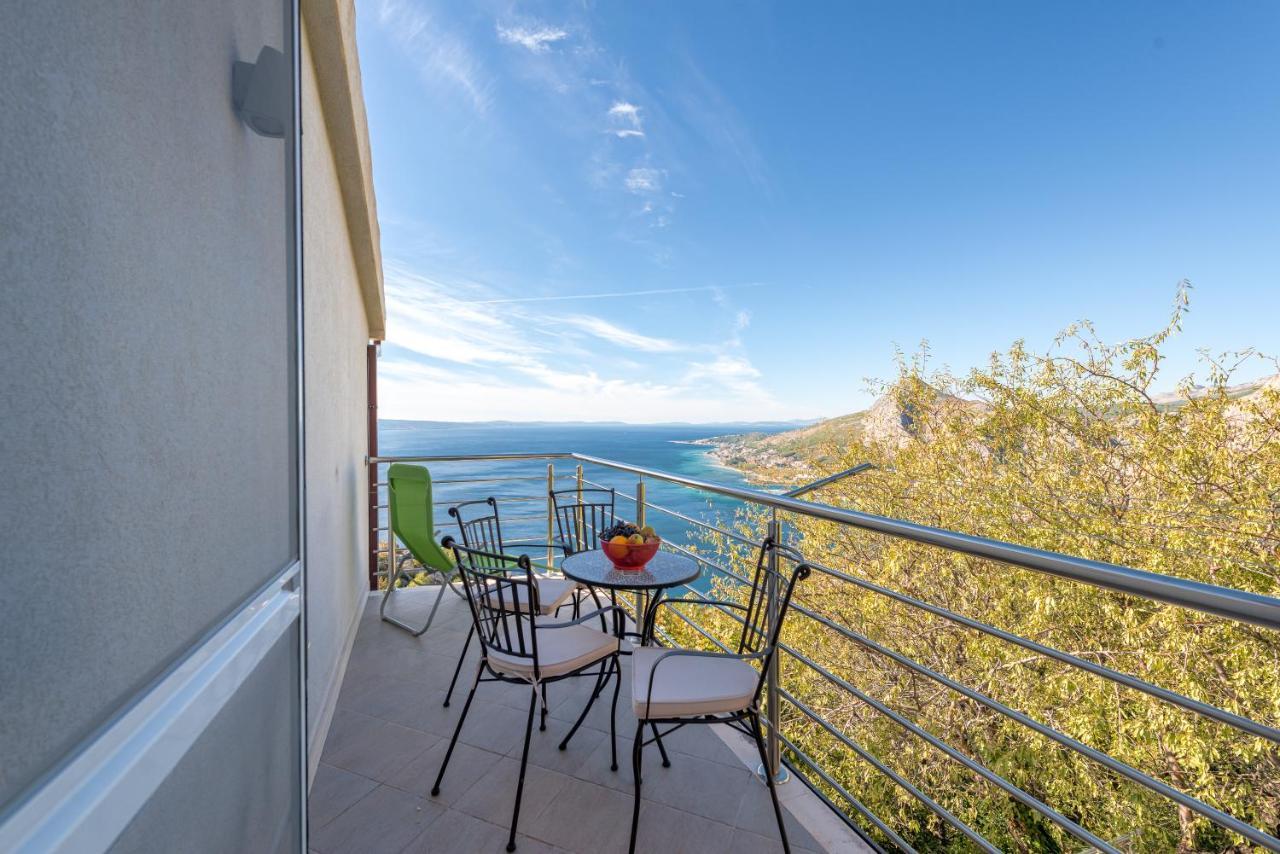 Pikolo Omis Apartment *