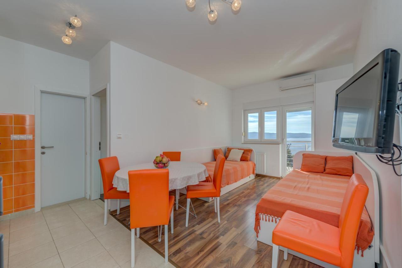Pikolo Omis Apartment Tice
