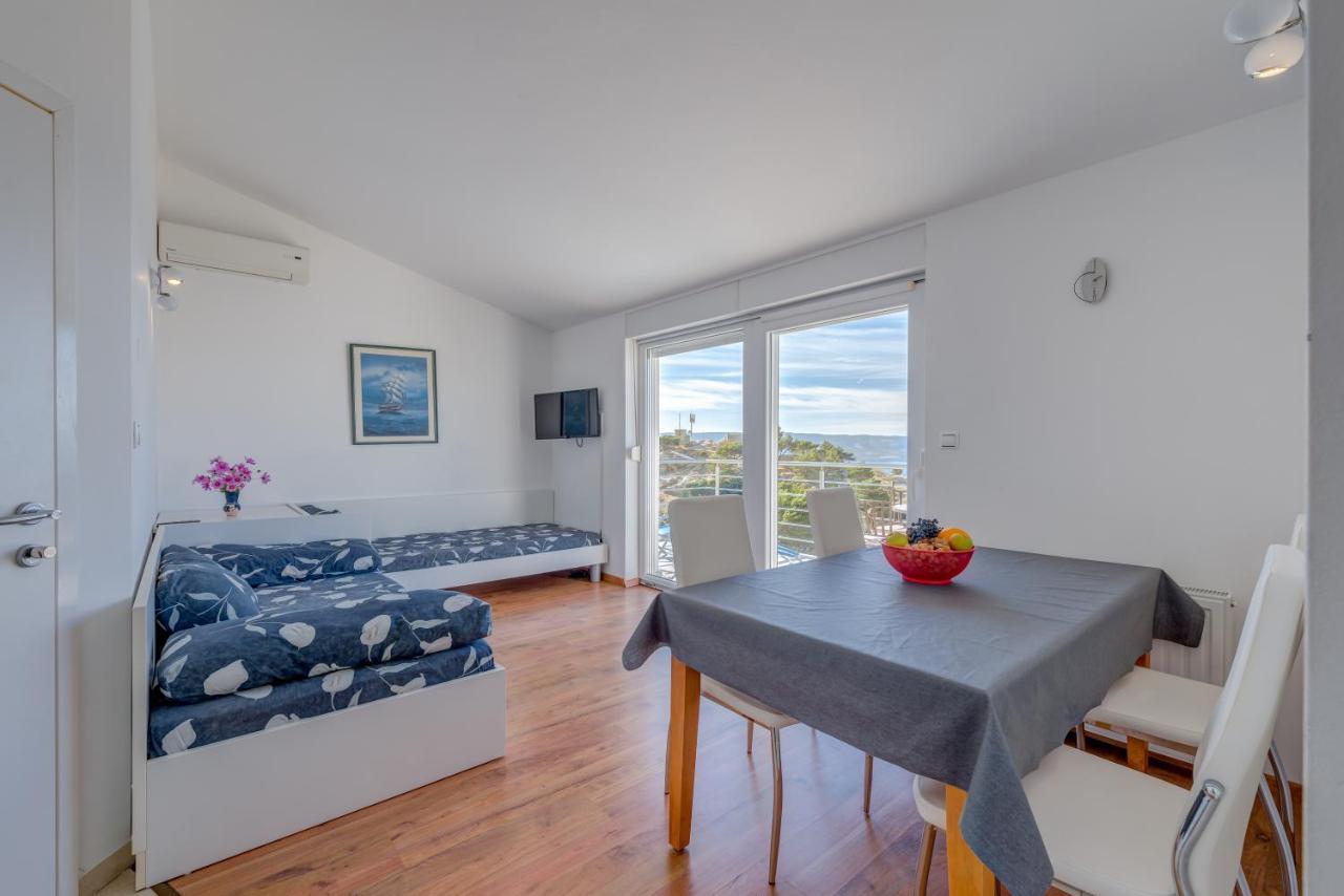Apartment Pikolo Omis