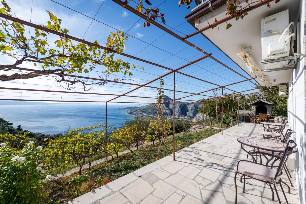 Pikolo Omis Apartment